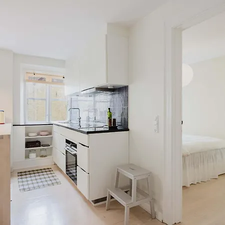 Апартаменты Stylish Prime Location By The Marble Church