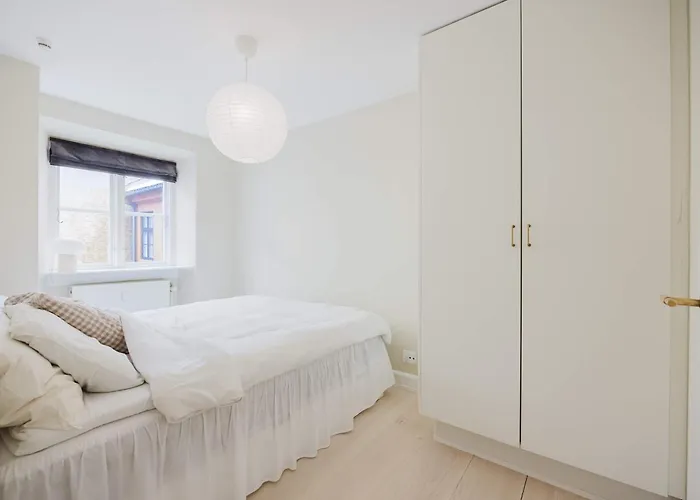 Stylish Prime Location By The Marble Church Апартаменты