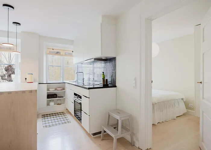 Апартаменты Stylish Prime Location By The Marble Church