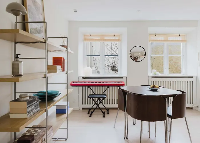 Stylish Prime Location By The Marble Church Копенгаген