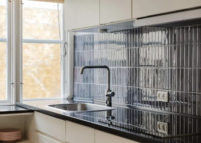 Апартаменты Stylish Prime Location By The Marble Church *